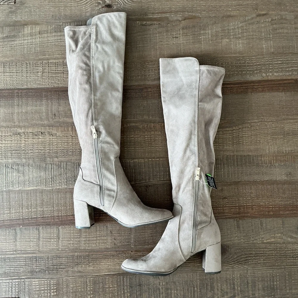 Liz Claiborne Leyla Knee-High Memory Foam TAUPE Women's Faux Suede Boots Size 10